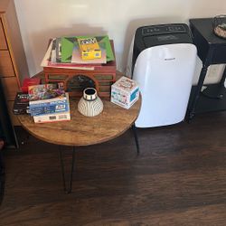 Coffee Table -nightstand -lamp