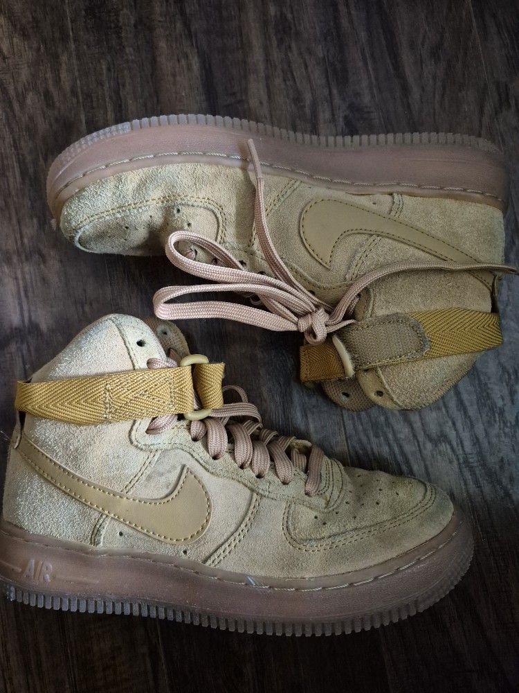 NIKE Air Force 1 (AF1) High LV8 3 GS Size 4Y