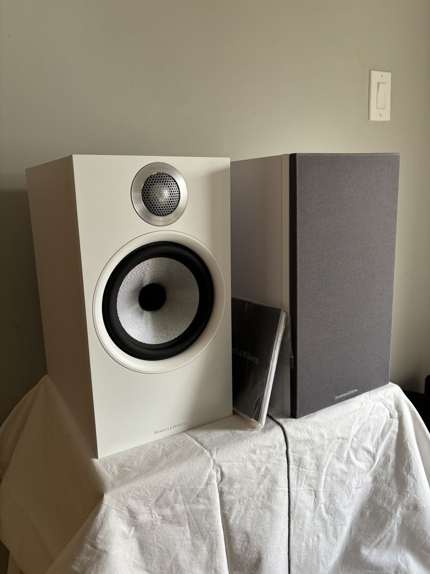 Bowers & Wilkins-Bookshelf Speakers-606-S2 Anniversary Edition