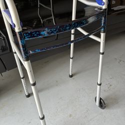 Adjustable Walker With Wheels