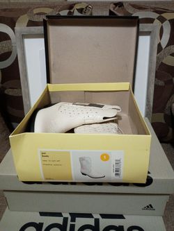 Girls boots
