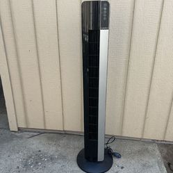 Lasko  Ultra Air 48" Tower Fan w/ Fresh Air Ionizer works can test out quite fan 