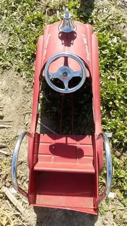 Kids peddle tuck