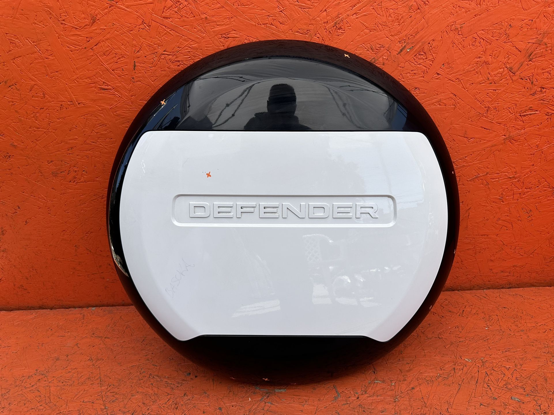 2020 - 2024 Land Rover Defender Rear Spare Tire Wheel Cover OEM N8B2-47212-A