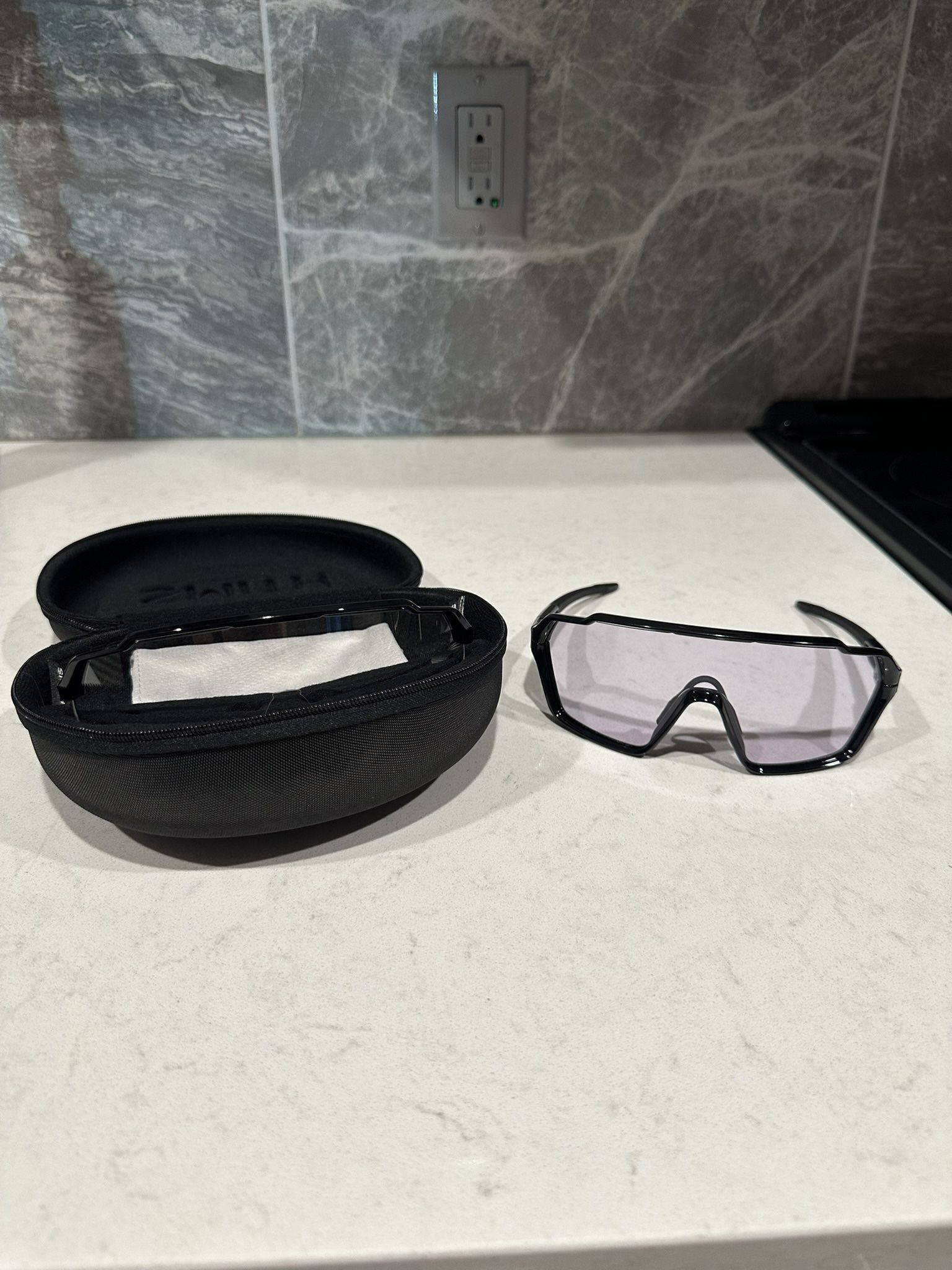 Smith Shift Mag W/ ChromaPop Photochromic Lenses
