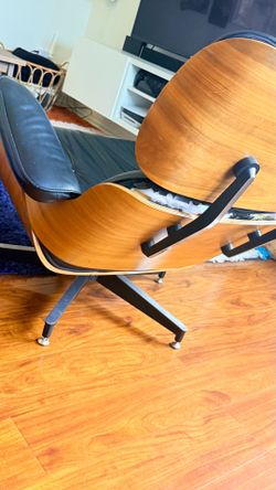 Eames replica