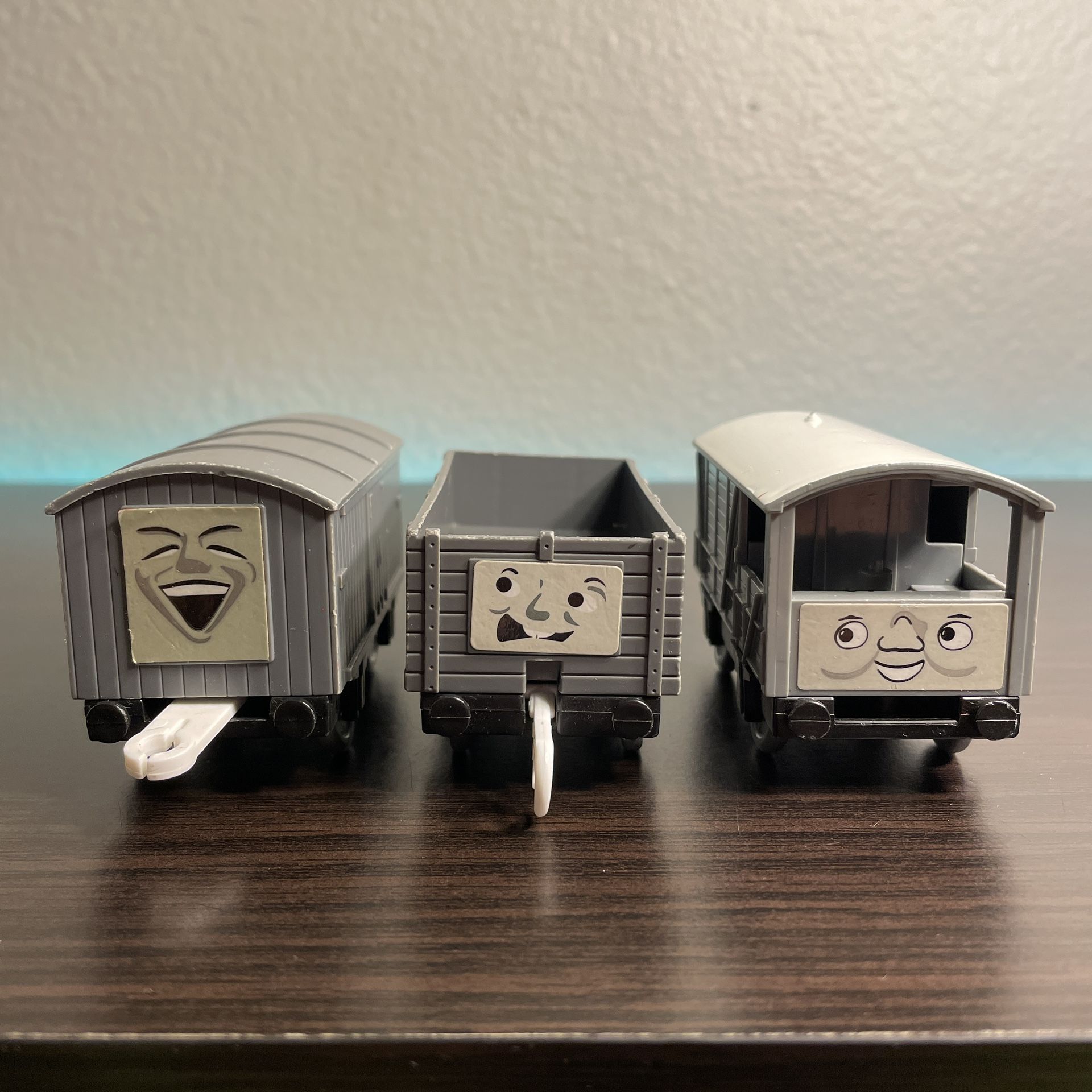 Thomas & Friends TrackMaster - TOMY 2002 Troublesome Truck Cargo Car Lot of 3