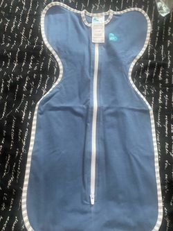 Swaddle love to dream size newborn new without box