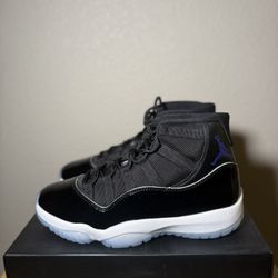 Size 10 Nike Jordan 11 Space Jam 