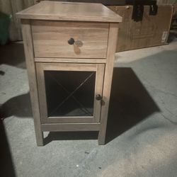 End Table With Electric Outlet And USB Plugs Brand New