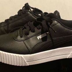 Women Puma Size 7