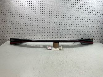 2021 2023 LEXUS IS IS300 IS350 REAR CENTER TAIL LIGHT OEM