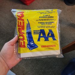 3 Eureka Disposable Vacuum Bags Type AA