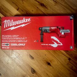 Milwaukee M18 Brushless Magnetic Motor Roto Rotary Hammer 2613-20