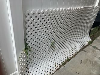 Vinyl Lattice Panels