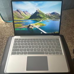 Microsoft Surface Laptop GO