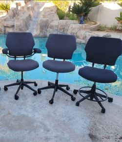 Humanscale Freedom Stool Office Chair, High chair for Adjustable Computer Desk
