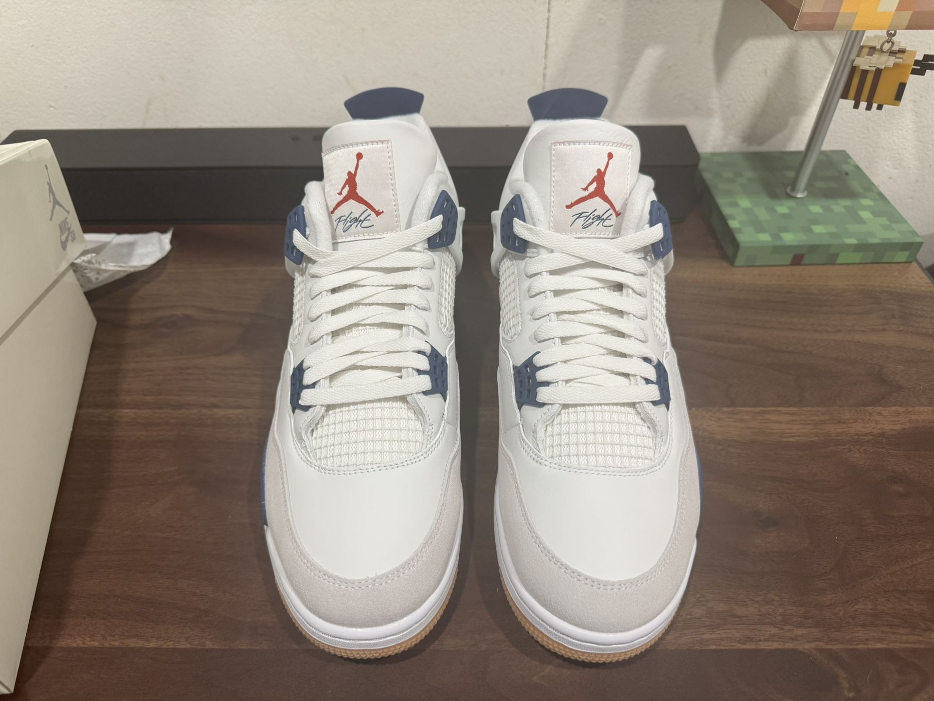 Jordan 4 Sb navy size 12