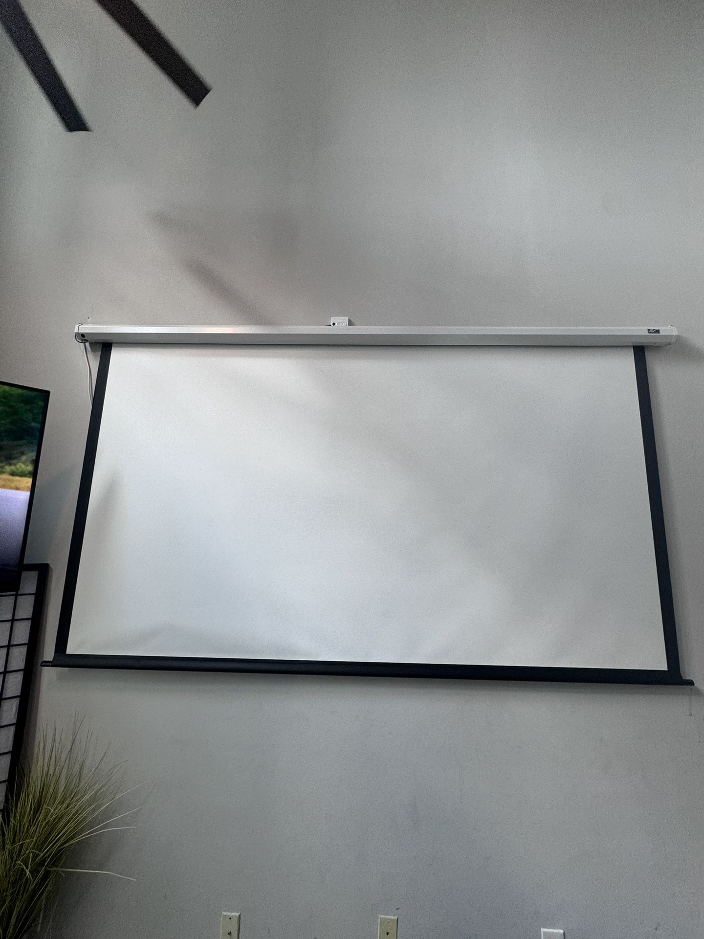 120 Inch Projector screen