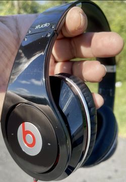 Beats 🎧 Studio Wired Headphones 