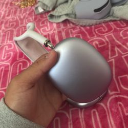 Apple AirPods Max Purple
