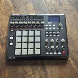Akai MPD32