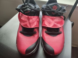 Nike Kids 5.5y