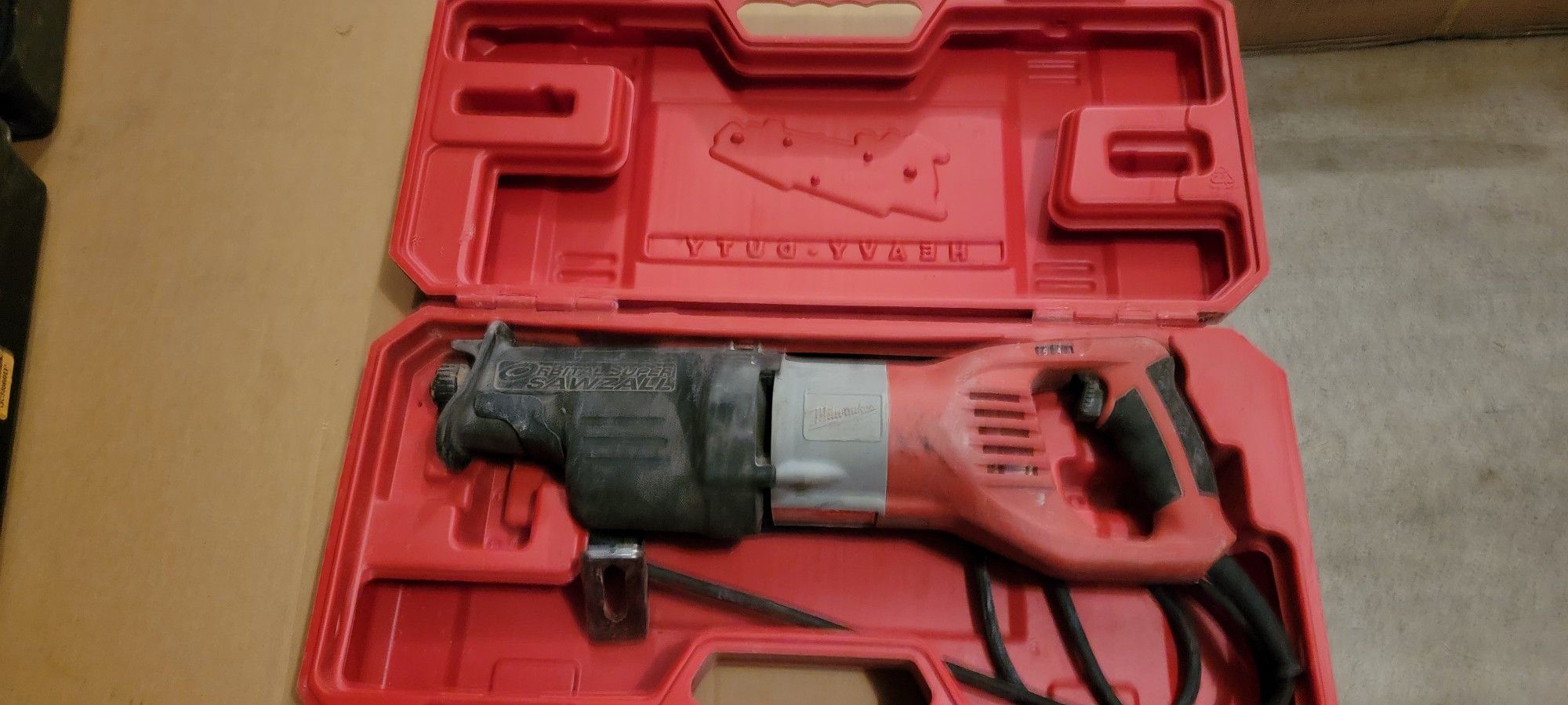 Milwaukee Corded Sawzall. Heavy Duty