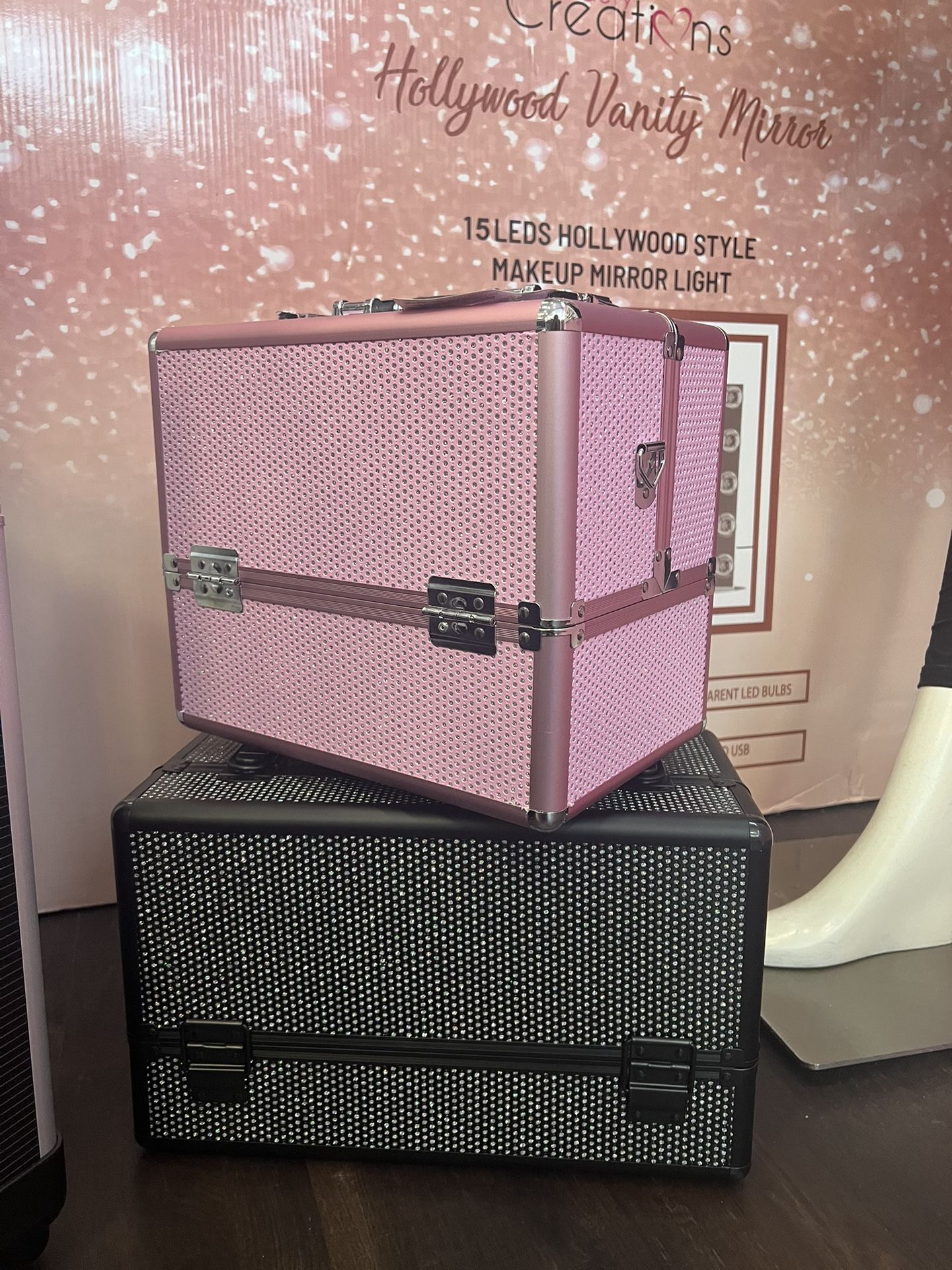 Ver Beauty Make Up Bag (Hard Case)