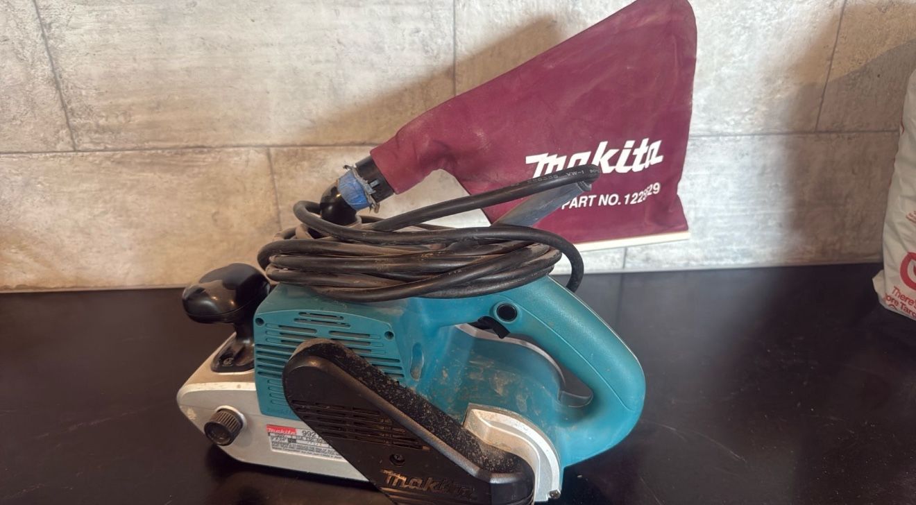 Makita Belt Sander 9921