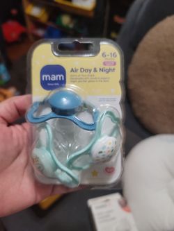 Mam Pacifiers