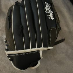 Rawlings Highlight Series baseball/softball glove. 