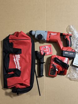 Milwaukee M18 Brushless Cordless  1 IN SDS - PLUS D - Handle  Rotary Hammer  Kit