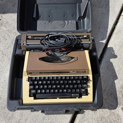Brother Typewriter With Case Japan Not Sure On Worl Plugs In And Turns On