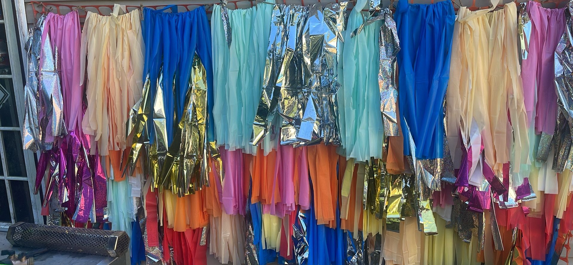 Fringe Wall Backdrop – 9x5