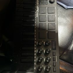 Akai  Beat maker 