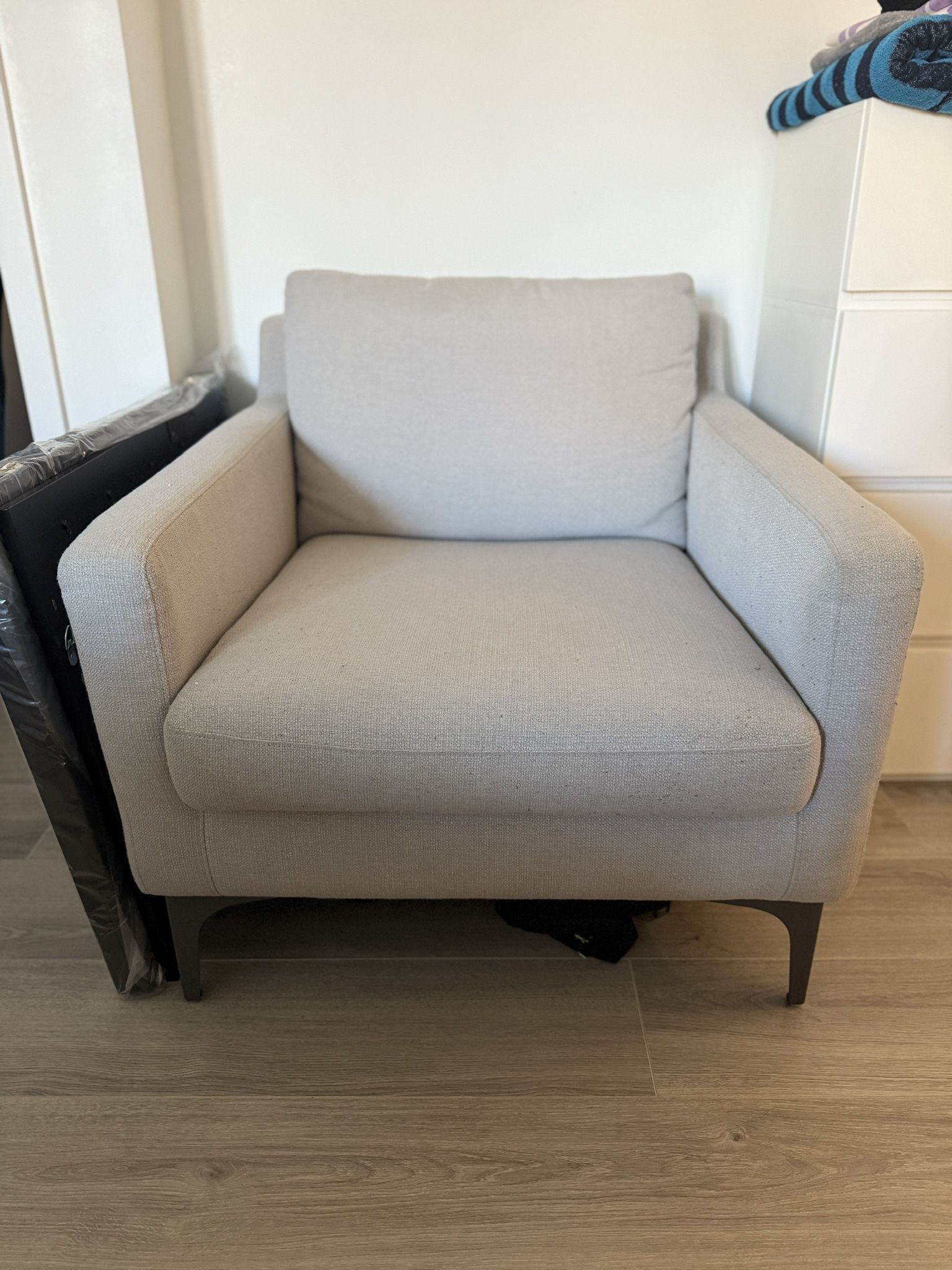 Beige Fabric armchair