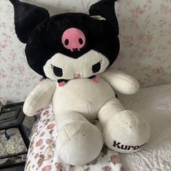 Hello kitty and friends build a bears / stuffed animals