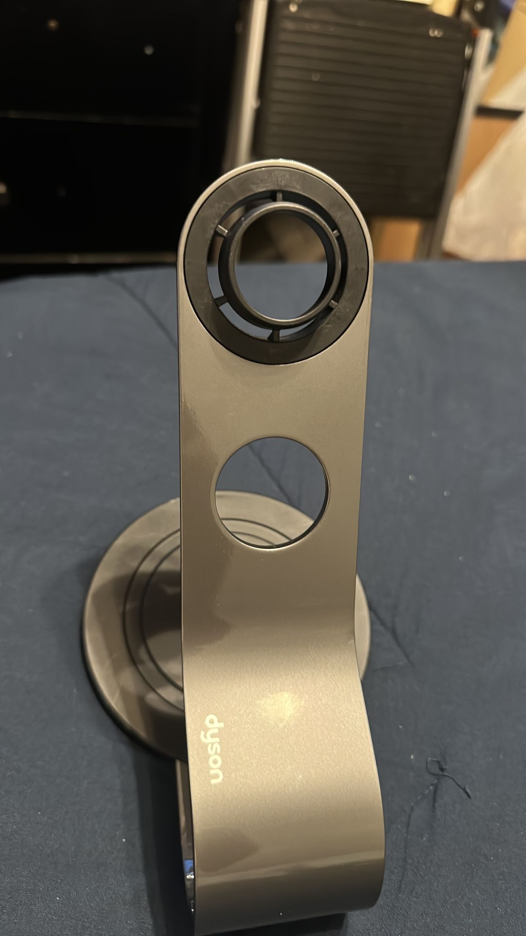 Dyson hair dryer display