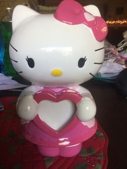 Hello Kitty bank