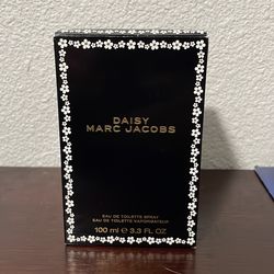 Daisy Marc Jacob’s perfume