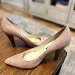 Size 8.5  Leather nude