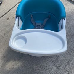Ingenuity Portable Baby Chair With Tray For Sale