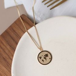World Necklace 18k Gold