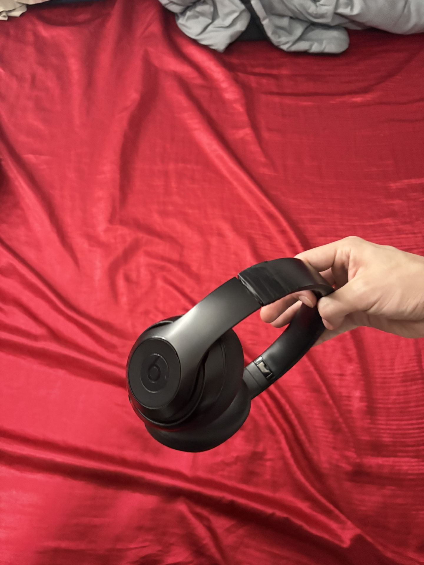 Beats Studio Pro