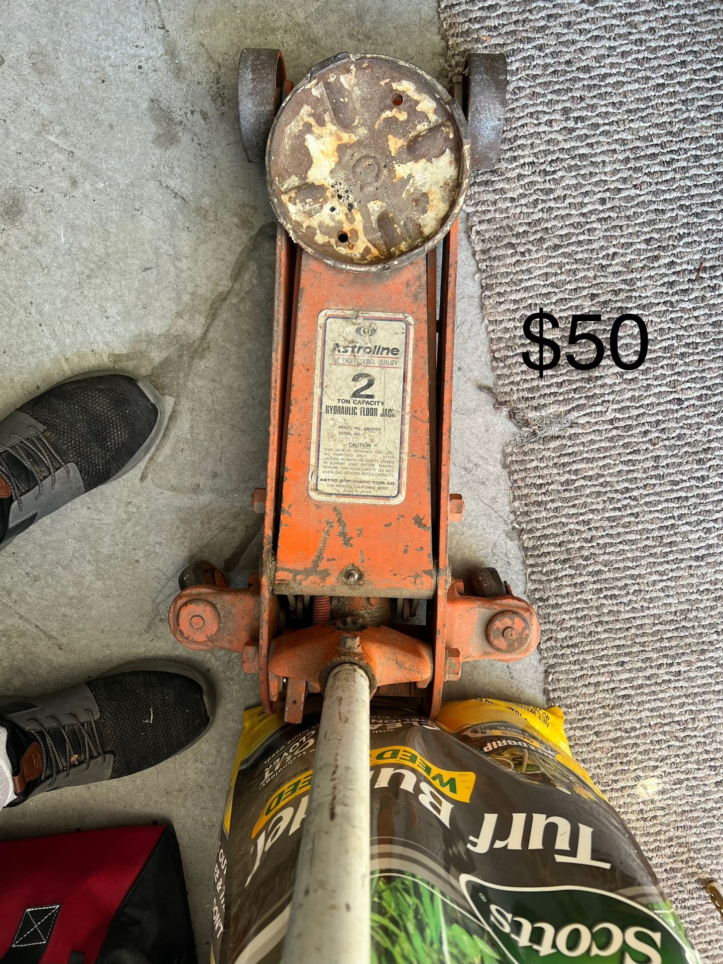 Automotive Floor Jack, Two Ton