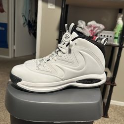 White Reebok Galaxy 1 Leather Shoes (Various Pairs And Sizes)