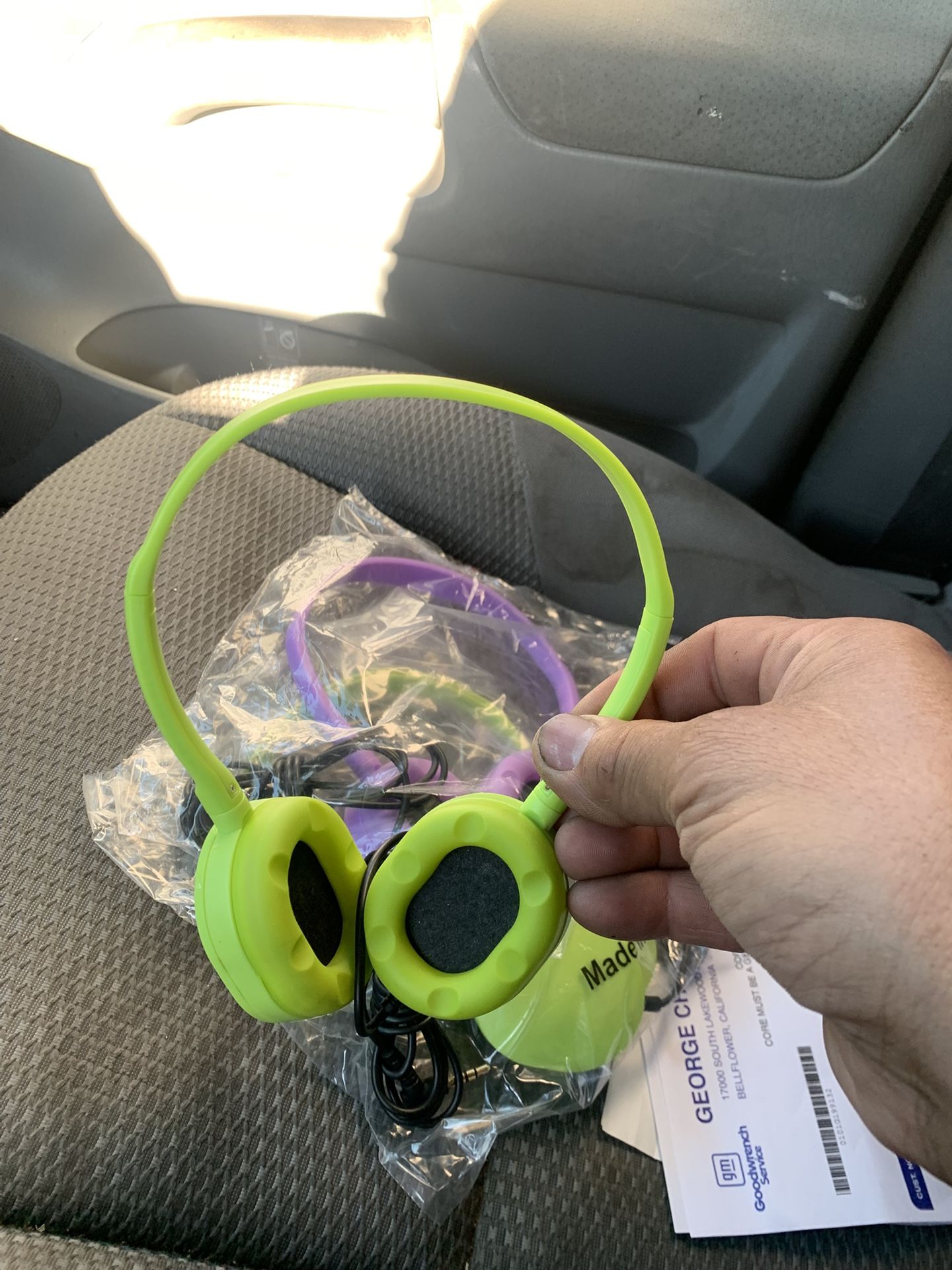 Lot Of Headphones .50 Cents