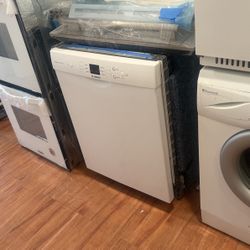 BOSH DISHWASHER 24”