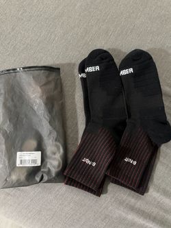 Bandit member only socks size M/L